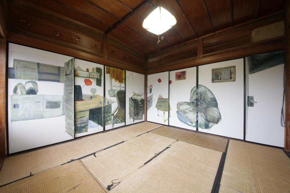 Murata Haus, 2014,Öl auf Fusumapapier,176 x 93 cm